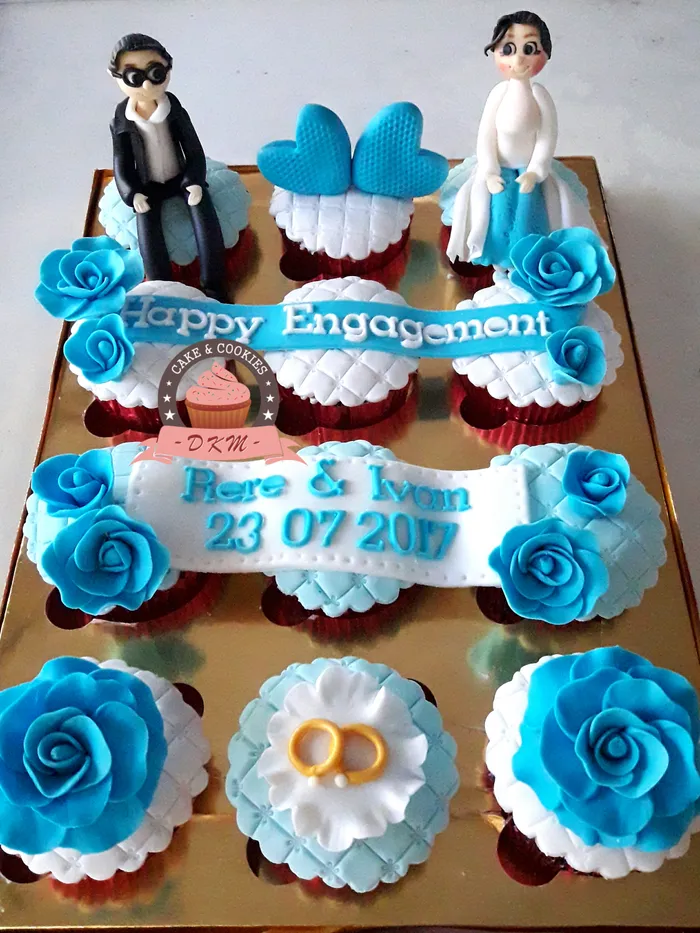 Cupcake Set 12 DKM Cakes
