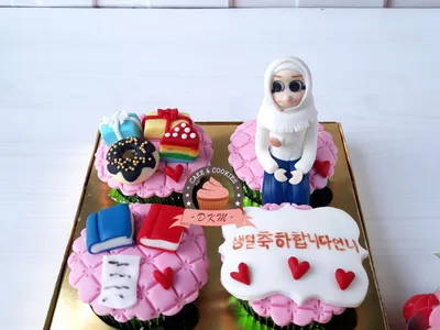 Cupcake Set 4 DKM Cakes