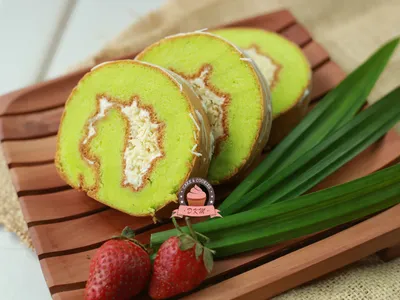 Bolu Gulung Pandan Keju Snack Box DKM