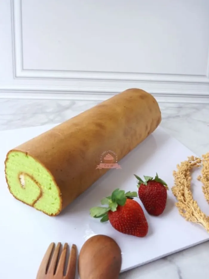Pandan Roll Cake DKM Cakes