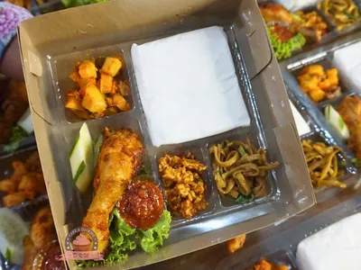 Nasi Kotak DKM Cakes