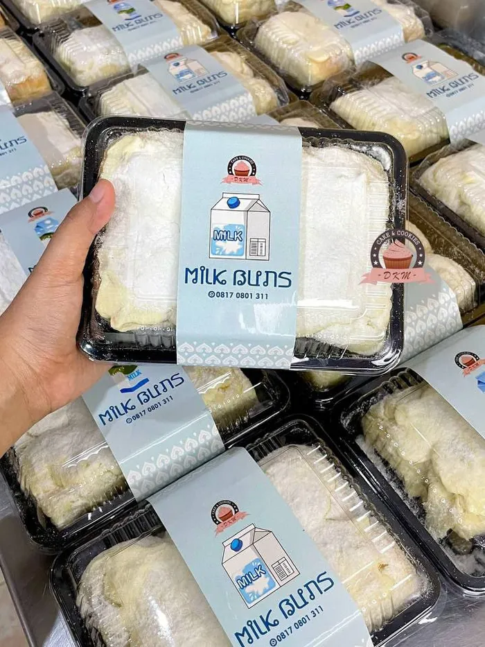 Thai Milk Bun DKM Cakes