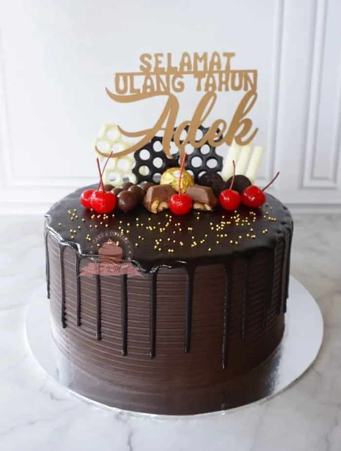 Triple Choco Caramel DKM Cakes